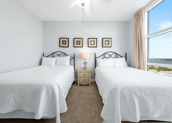 Apartment Crystal Shores West 1008 By Youngs Suncoast