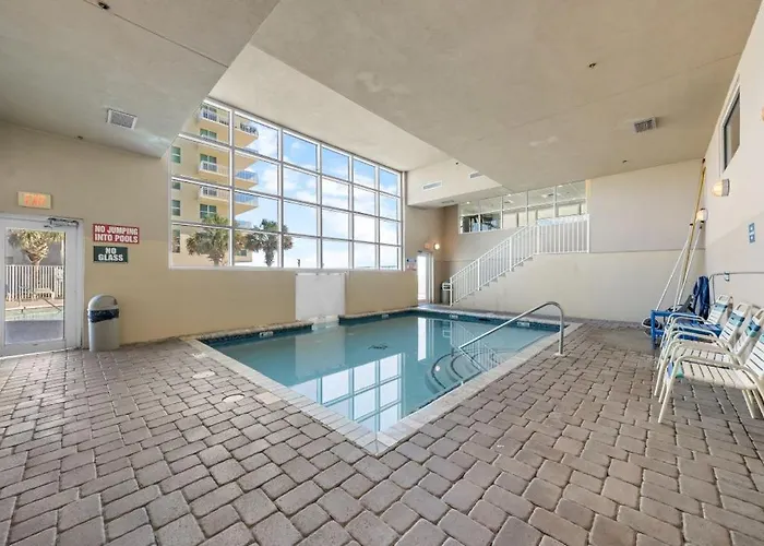 Apartment Crystal Shores West 1008 By Youngs Suncoast *